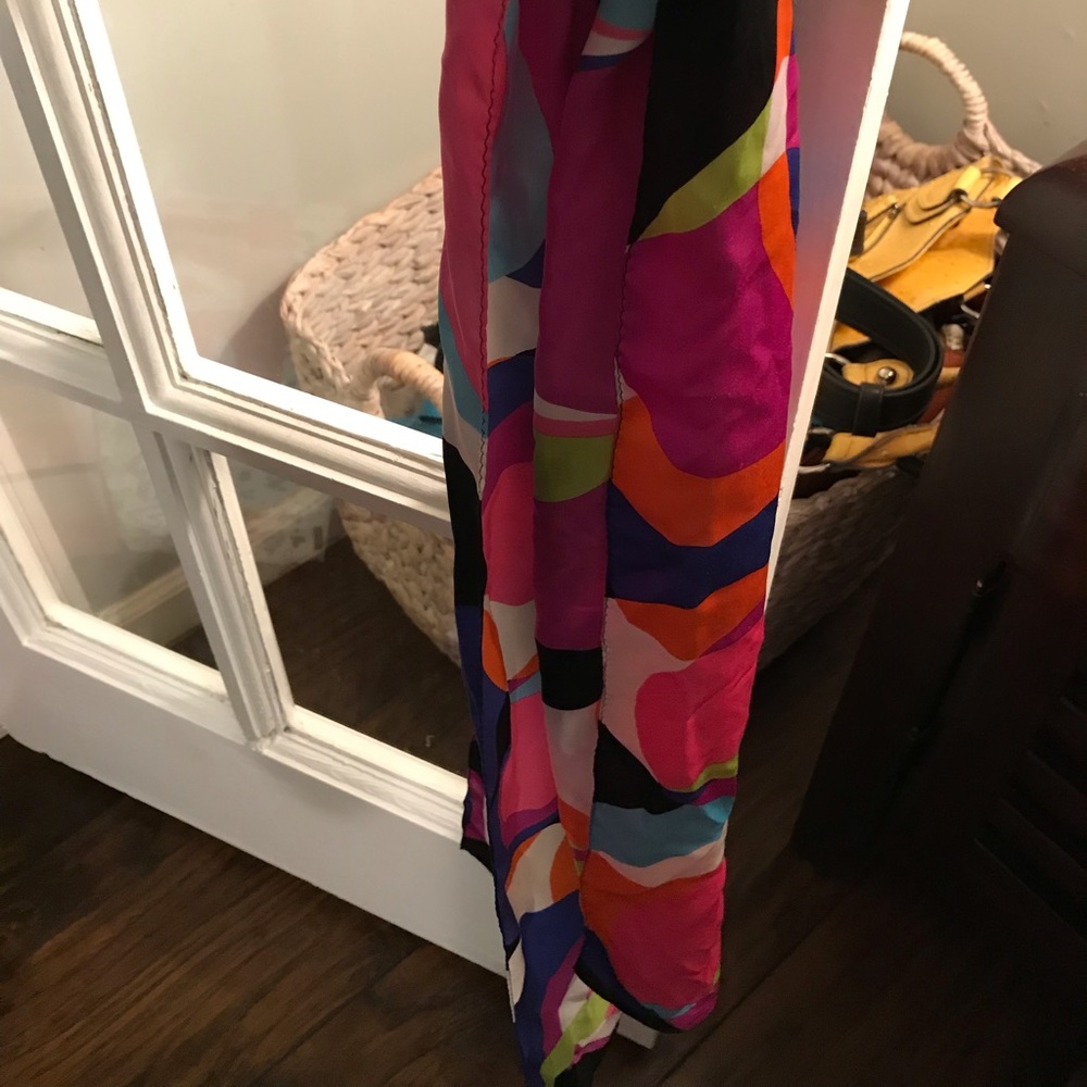 Echo scarf